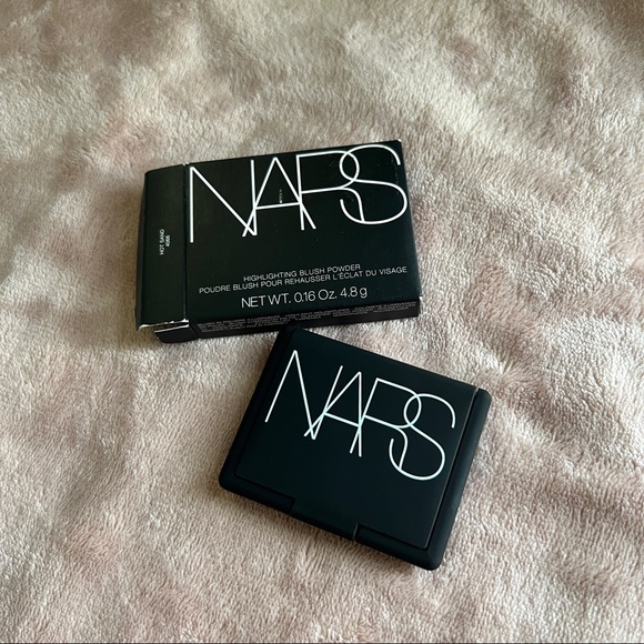 Nars hot sand highlighter limited edition - Picture 3 of 9